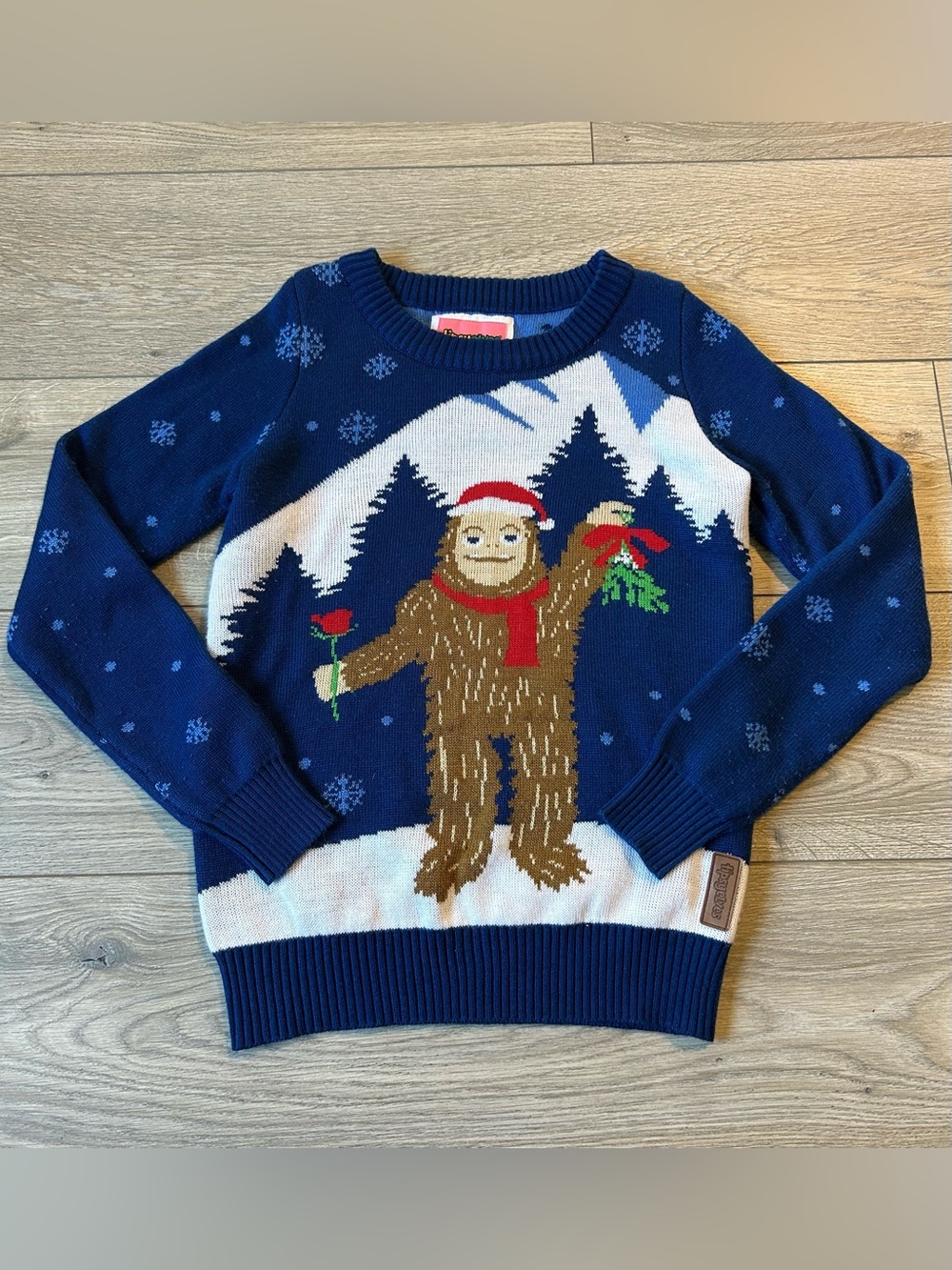 Tipsy Elves Christmas Sweater mountains Sasquatch Size Small